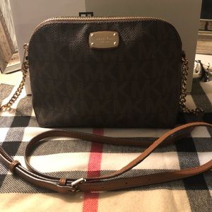 Micheal Kors Insignia Crossbody, Leather Strap